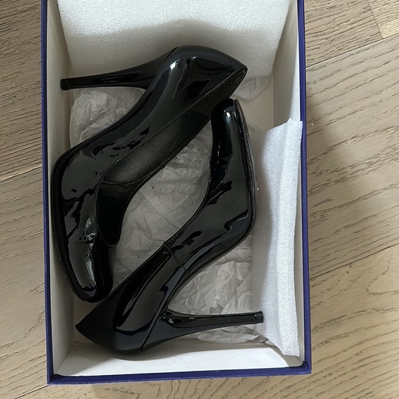 Stuart Weitzman Dolly - Picture 8 of 8